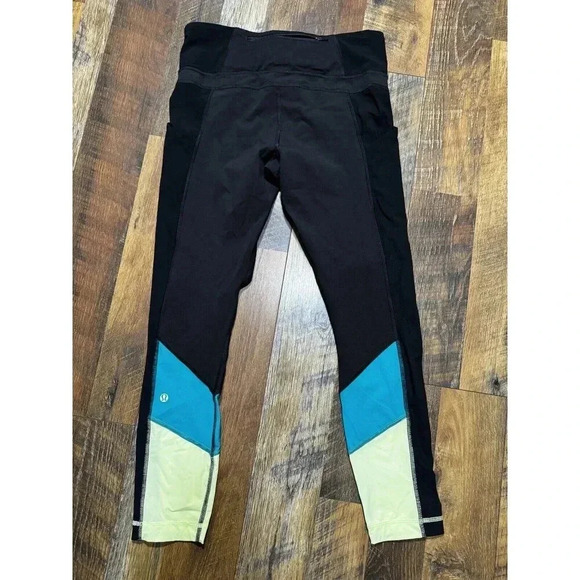 Lululemon Trail Bound 7/8 Tight size 8 Black / Blue Tropics / Clear Mint - Picture 5 of 9